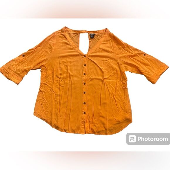 Torrid Orange Challis Button Down Blouse with Keyhole Back - Picture 2 of 5